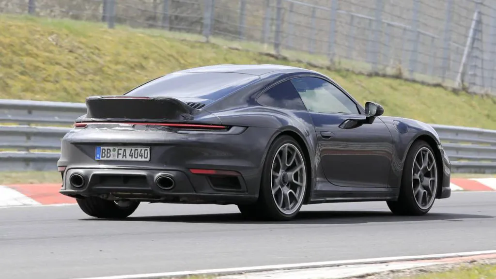 Porsche 911 Sport Classic Type 992 Spyshot 036427589493262746653